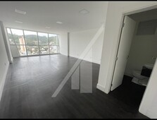 Apartamento no Bairro Itoupava Seca em Blumenau com 3 Dormitórios (1 suíte) e 194 m²