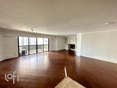 Apartamento à venda em Itaim Bibi com 240 m², 3 quartos, 3 suítes, 3 vagas