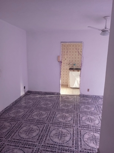 Apartamento à venda em Taquara com 50 m², 2 quartos, 1 vaga