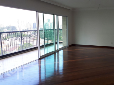 Apartamento à venda em Vila Mariana com 157 m², 3 quartos, 3 suítes, 3 vagas