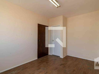 Apartamento com 2 quartos à venda no bairro Carlos Prates, 70m²