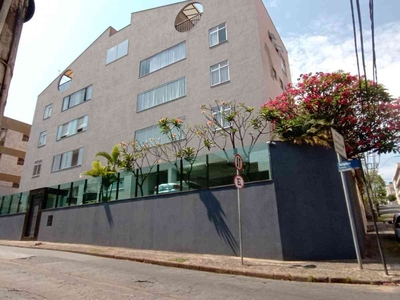 Apartamento com 3 quartos à venda no bairro Prado, 95m²