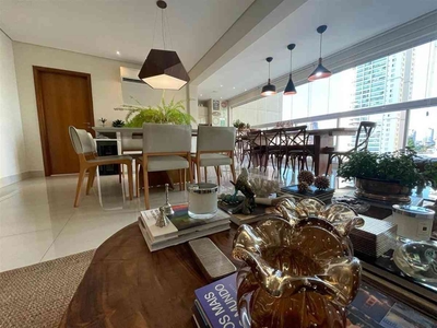 Apartamento com 3 quartos à venda no bairro Setor Bueno, 182m²