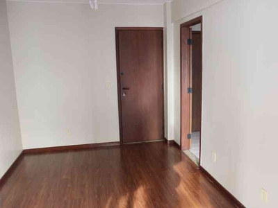 Apartamento com 3 quartos para alugar no bairro Asa Norte, 104m²