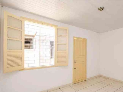 Casa com 1 quarto para alugar no bairro Salgado Filho, 60m²