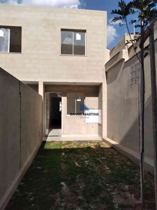 Casa com 2 quartos à venda no bairro Jardim Leblon, 71m²