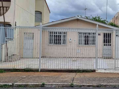 Casa com 3 quartos à venda no bairro Guará I, 90m²