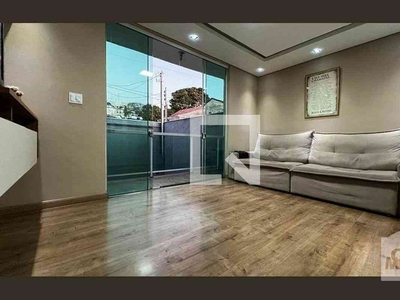 Casa com 3 quartos à venda no bairro Santa Terezinha, 200m²