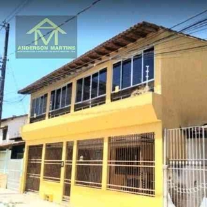 Casa com 5 quartos à venda no bairro Araçás, 450m²