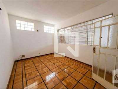 Casa com 5 quartos à venda no bairro Nova Granada, 210m²