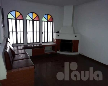 Sobrado 150m² para alugar, 3 Dormitórios, 3 Vagas na Vila Scarpelli, Santo André/SP