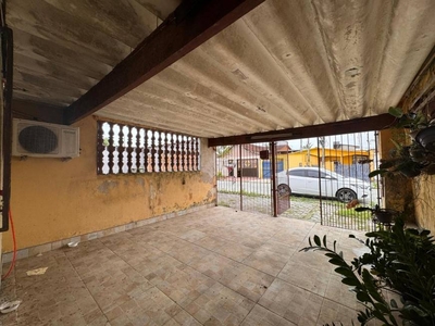 Casa com 2 Quartos e 2 banheiros à Venda, 145 m² por R$ 150.000