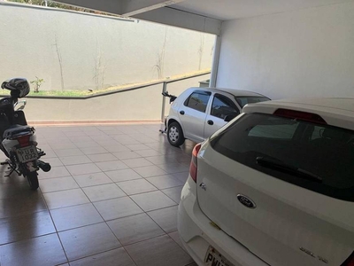 Casa com 3 Quartos e 3 banheiros à Venda, 181 m² por R$ 115.300