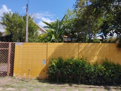 Casa semi sobrado no chácara dos lagos