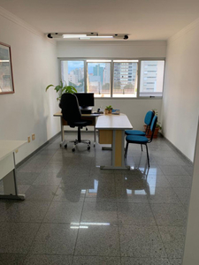 Sala comercial pronta pra uso ou aluguel.