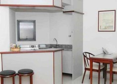 Ótimo flat para locação prox a Av. Rebouças, Paulista e Hospital das Clinicas. 1x dorm com varanda.