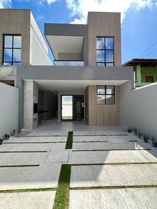 Casa Duplex no centro do Eusébio com 3 quartos em - Eusébio - Ceará