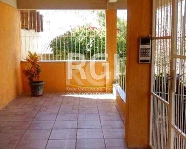 ![CDATA[Apartamento para Venda - 43m², 1 dormitório, 1 vaga - Partenon]]