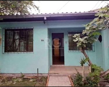 ![CDATA[Casa para Venda - 150m², 2 dormitórios, 2 vagas - Restinga]]