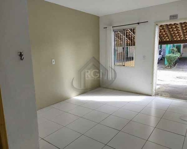 ![CDATA[Sobrado para Venda - 85.2m², 2 dormitórios, 1 vaga - Hípica]]