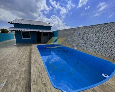 Linda casa de 2 quartos com área gourmet e piscina em Unamar, Tamoios - Cabo Frio - RJ