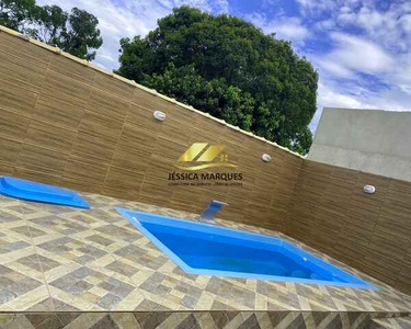 Linda casa pronta para morar de 3 quartos, piscina e área gourmet em Unamar - Cabo Frio