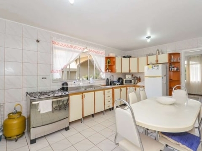 Casa com 4 quartos à venda na rua olinda, 91, santa cândida, curitiba, 240 m2 por r$ 800.000