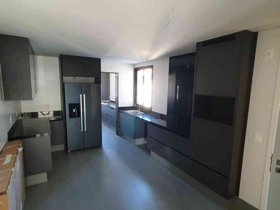 Apartamento com 2 quartos à venda no bairro Serra, 140m²