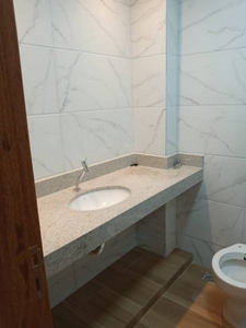 Apartamento com 2 Quartos e 1 banheiro à Venda, 73 m² por R$ 720.000