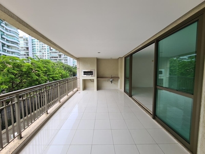 Apartamento em Barra da Tijuca, Rio de Janeiro/RJ de 178m² 4 quartos à venda por R$ 2.017.750,00
