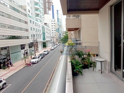 Apartamento em Centro, Balneário Camboriú/SC de 112m² 3 quartos à venda por R$ 1.224.000,00