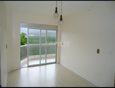 Apartamento no Bairro Garcia em Blumenau com 3 Dormitórios (1 suíte) e 90 m²