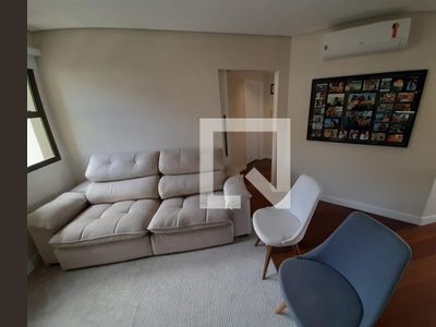 APARTAMENTO no 3º andar com 3 dormitórios e 3 garagens