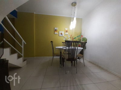 Apto Icaraí | 4 Quartos | 315 M² | Cond: R$1900.0 | 1 Vaga