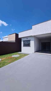 Casa com 3 quartos à venda no bairro Jardim Buriti Sereno, 200m²