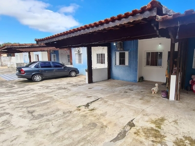Casa em Boqueirão, Praia Grande/SP de 56m² 2 quartos à venda por R$ 198.000,00