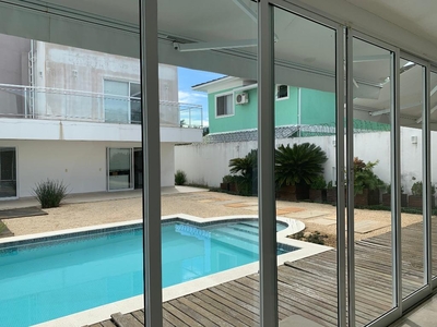 Casa em Camboinhas, Niterói/RJ de 300m² 5 quartos à venda por R$ 2.999.000,00