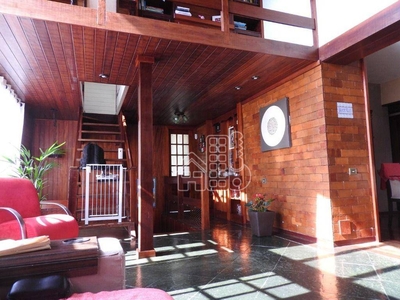 Casa em Cantagalo, Niterói/RJ de 300m² 2 quartos à venda por R$ 1.099.000,00
