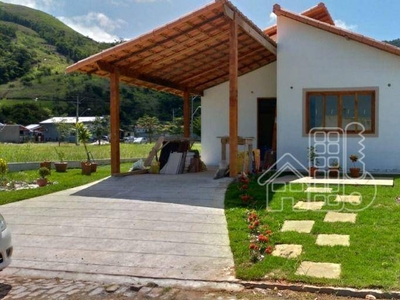 Casa em Centro, Maricá/RJ de 106m² 3 quartos à venda por R$ 436.000,00