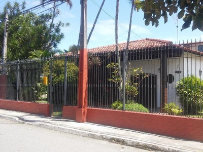 Casa em Centro, Rio das Ostras/RJ de 200m² 3 quartos à venda por R$ 899.000,00