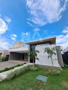 Casa em Condomínio com 4 quartos à venda no bairro Portal do Sol Green, 496m²