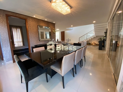 Casa em Dix-Sept Rosado, Natal/RN de 300m² 5 quartos à venda por R$ 2.599.000,00
