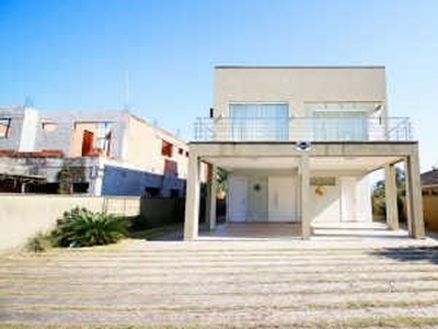 Casa em Estoril, Guaratuba/PR de 369m² 5 quartos à venda por R$ 1.477.000,00
