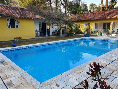Casa em Granja Viana, Cotia/SP de 758m² 5 quartos à venda por R$ 2.999.000,00