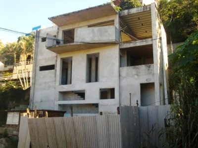 Casa em Itaipu, Niterói/RJ de 177m² 3 quartos à venda por R$ 374.000,00