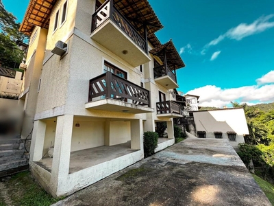 Casa em Itaipu, Niterói/RJ de 200m² 4 quartos à venda por R$ 1.199.000,00