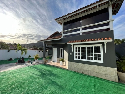 Casa em Itaipu, Niterói/RJ de 240m² 6 quartos à venda por R$ 899.000,00