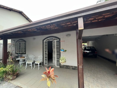 Casa em Itaipu, Niterói/RJ de 250m² 4 quartos à venda por R$ 889.000,00