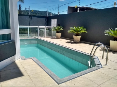 Casa em Itaipu, Niterói/RJ de 272m² 3 quartos à venda por R$ 999.000,00