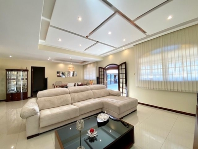 Casa em Itaipu, Niterói/RJ de 290m² 3 quartos à venda por R$ 1.589.000,00